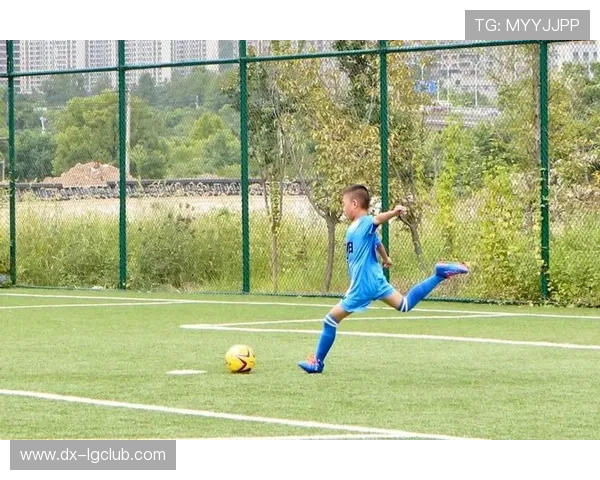 丽水足球精彩回放：回顾激动人心的比赛瞬间与精彩进球集锦